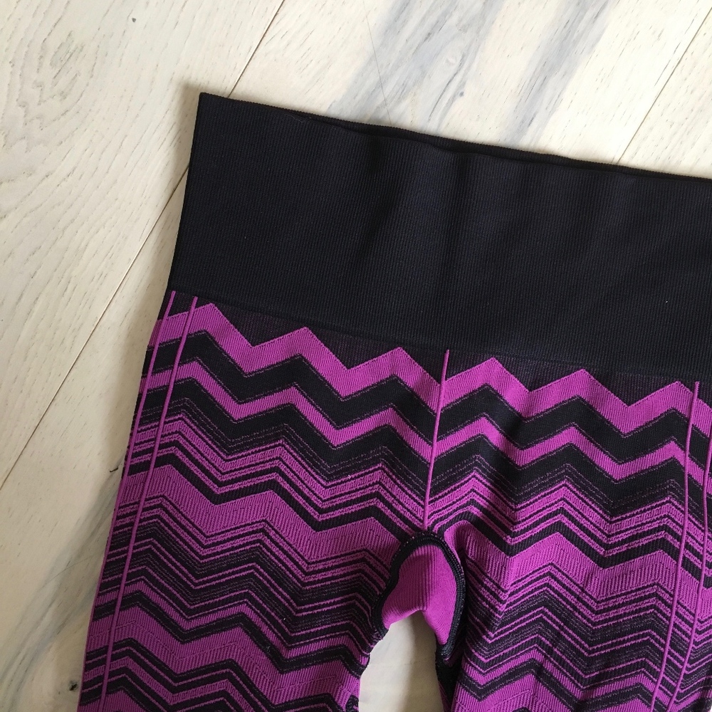 ❌SOLD❌Lululemon Intarsia Knit Cropped Leggings - Picture 6 of 6